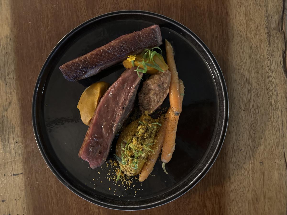 Restaurant & Bar
Taste pleasures in an exceptional setting